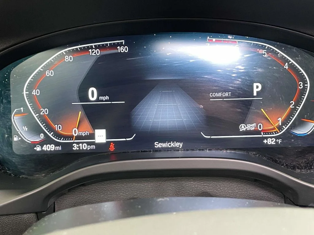 Used 2023 Gray BMW xDrive30i image 41