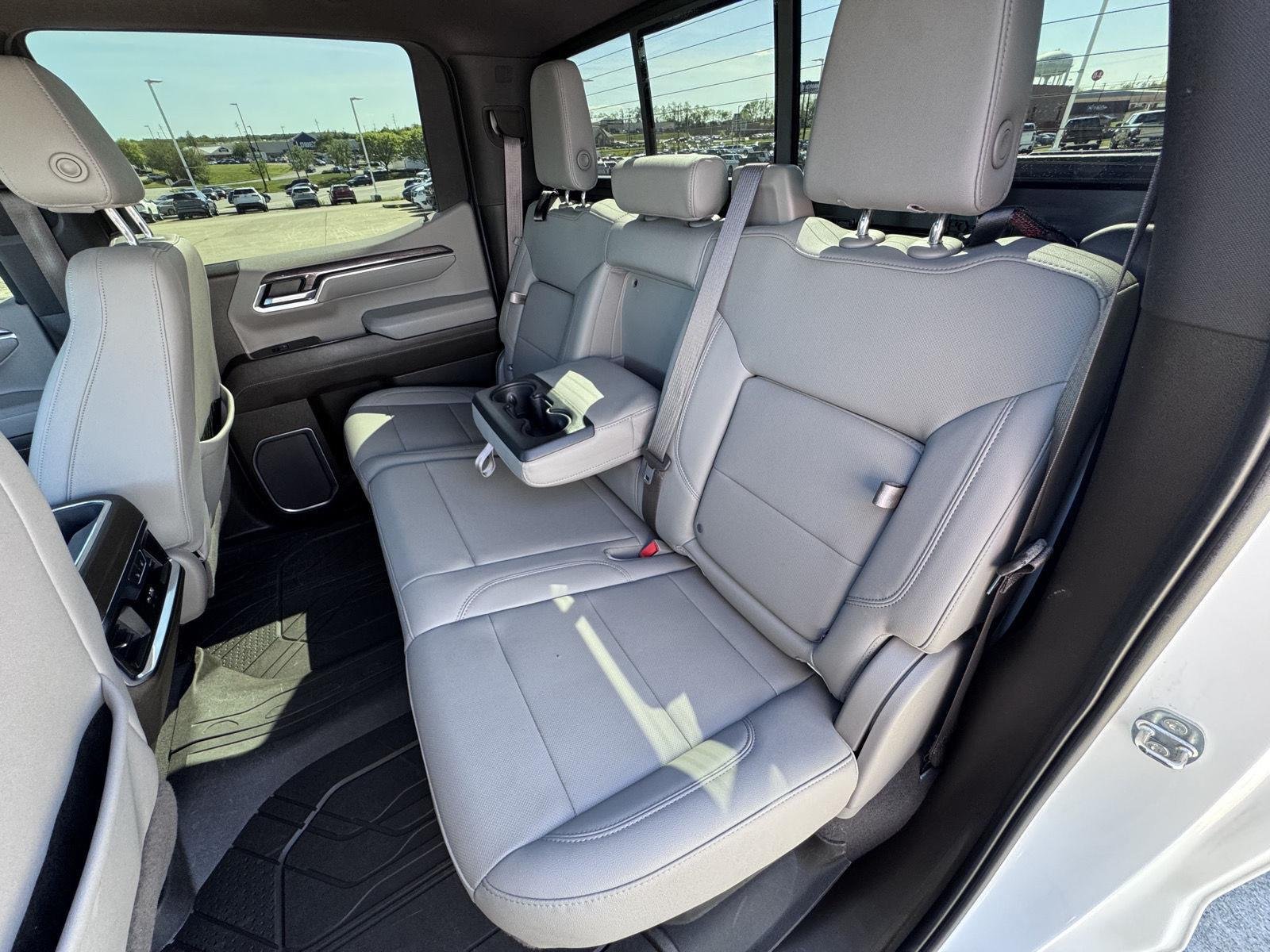 2022 Chevrolet Silverado 1500 LTZ - Photo 38