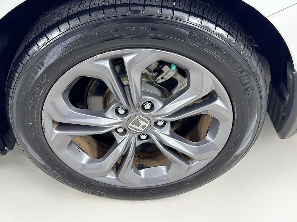 Used 2023 White Honda EX image 39