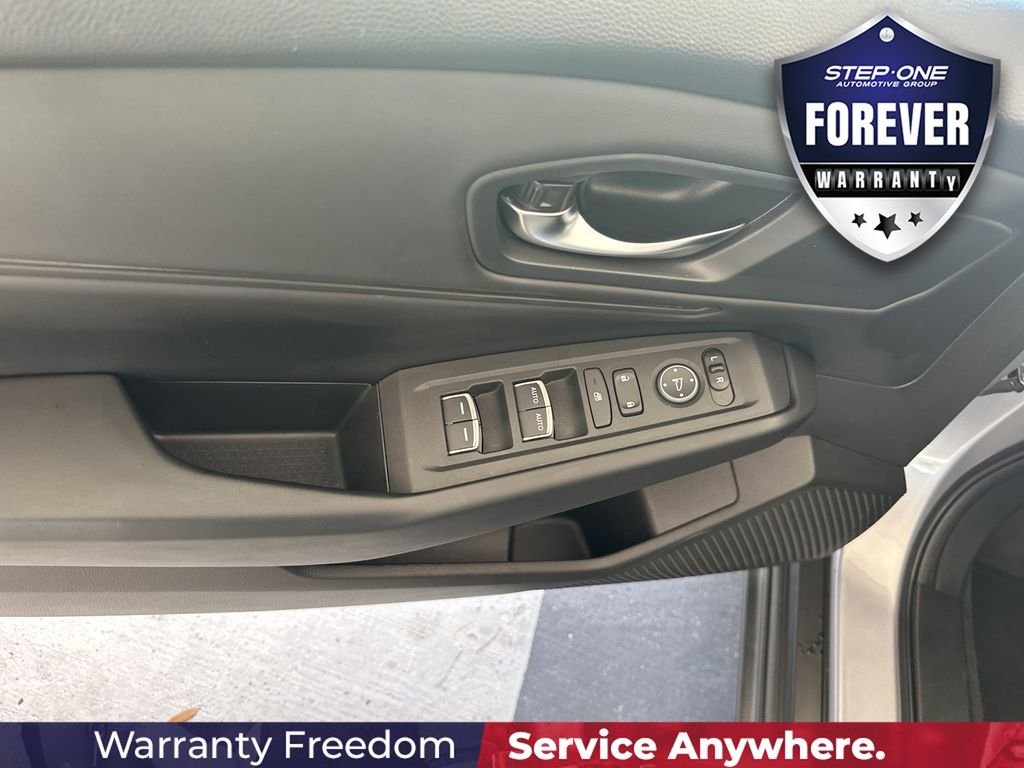 Used 2023  Honda EX image 12