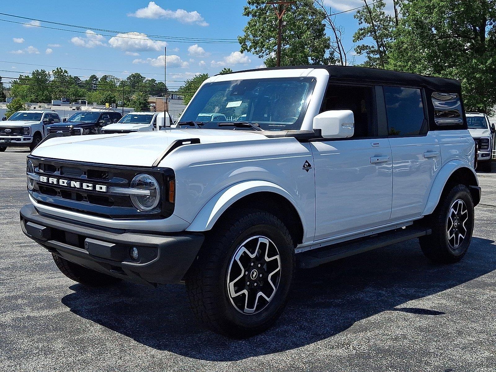 Certified Used 2023 Oxford White Ford Outer Banks image 4