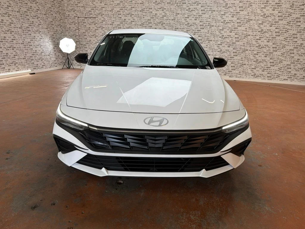 Used 2026 Serenity White Hyundai SEL Sport image 2