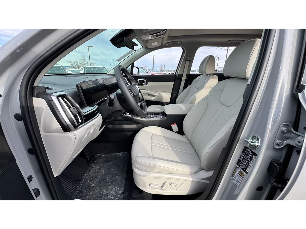 New 2026 Wolf Gray Kia S image 6
