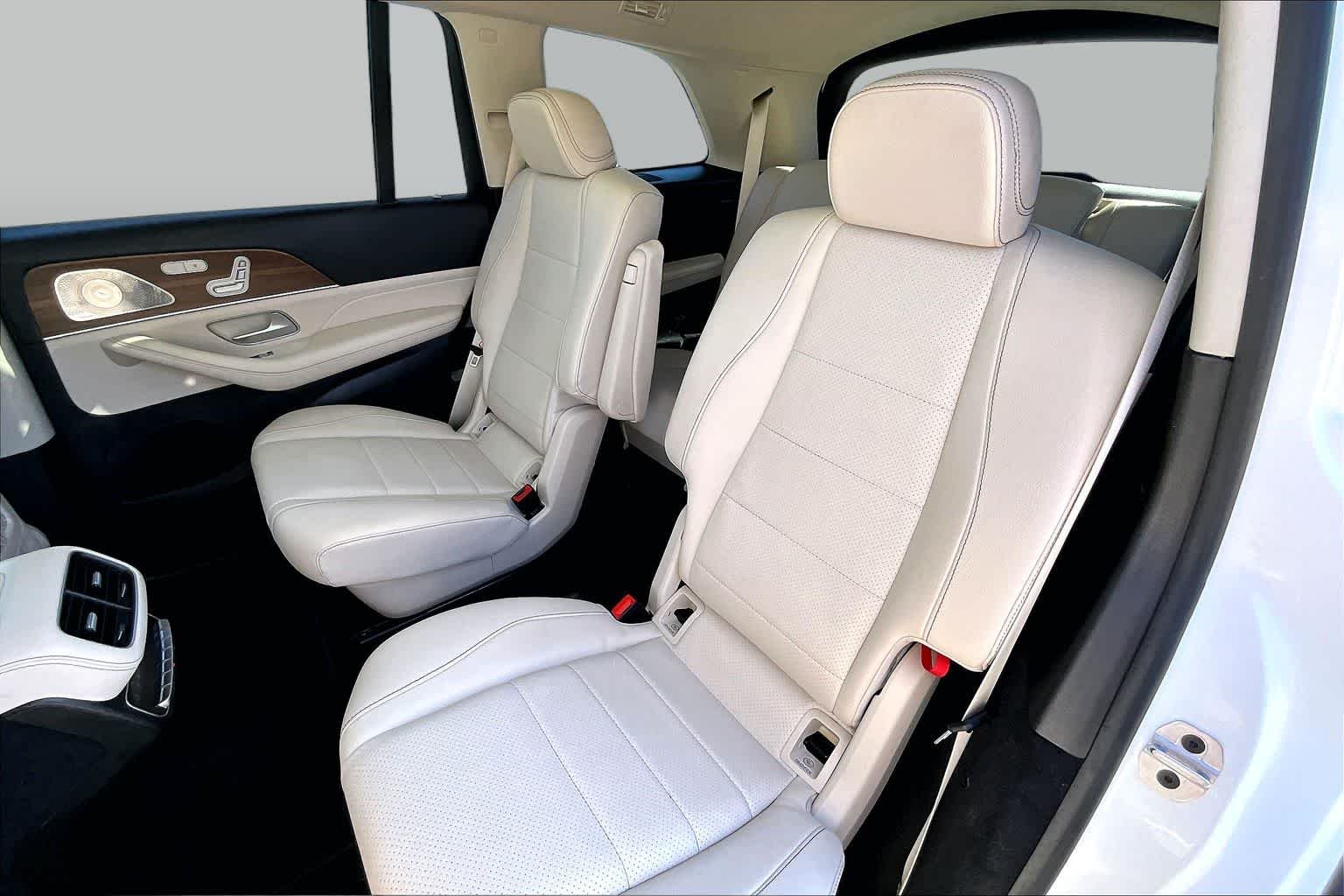 Used 2022 Polar White Mercedes-Benz GLS 450 image 21