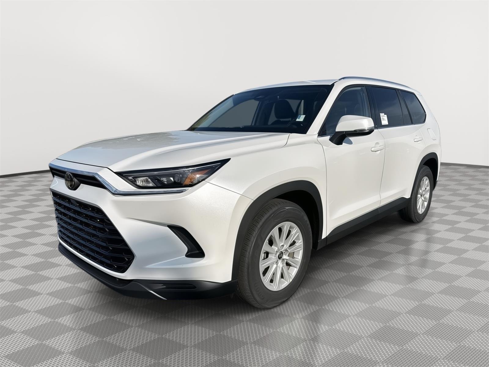 New 2026 Wind Chill Pearl <sup>1</sup> Toyota  XLE image 2