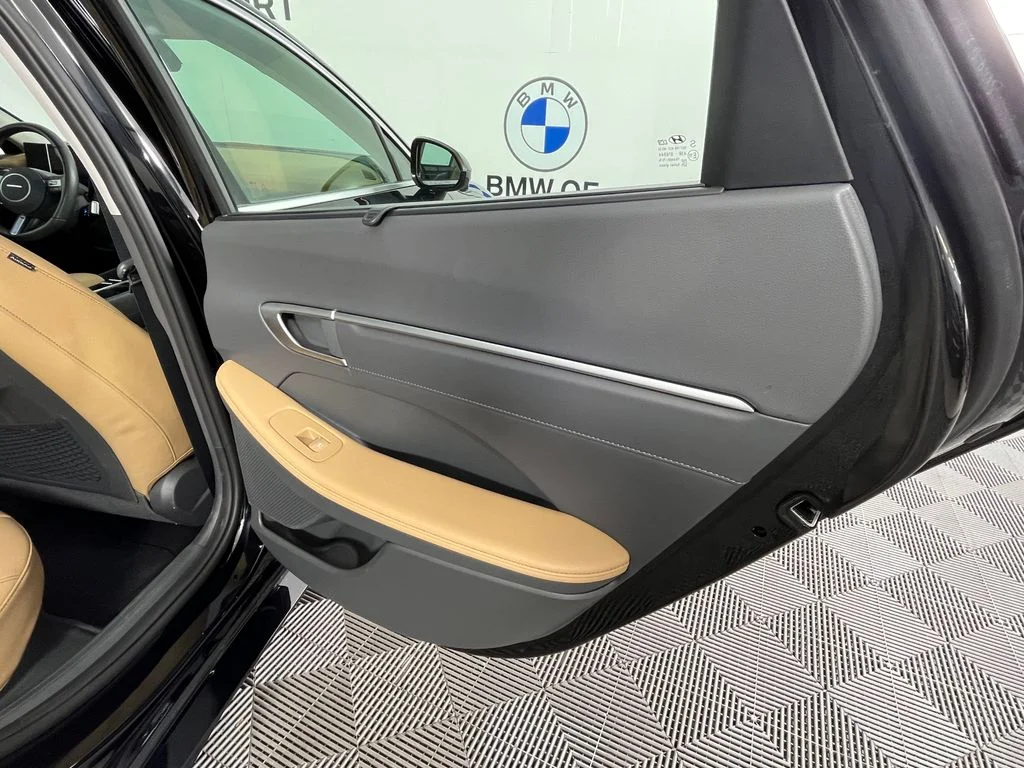Used 2026 Black Hyundai Limited image 25