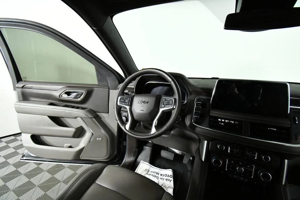 Used 2023 Sterling Gray Metallic Chevrolet Z71 image 19