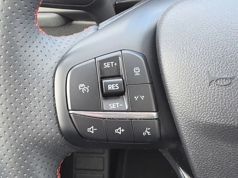 Used 2024 Rapid Red Metallic Tinted Clearcoat Ford ST-Line image 16