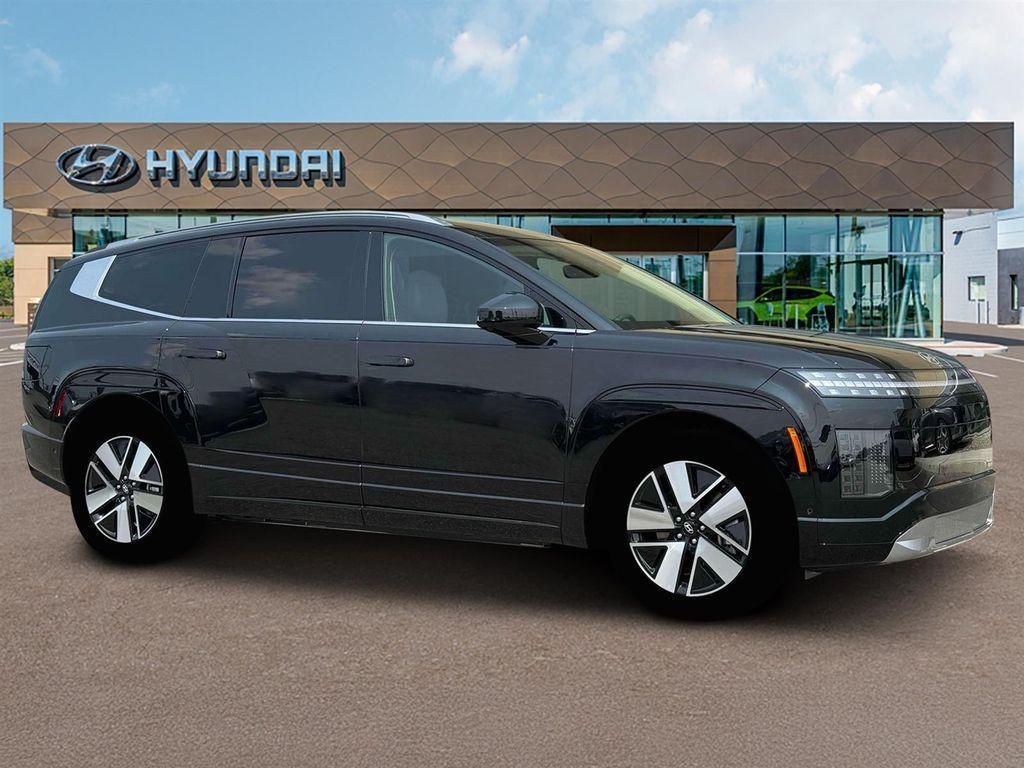 New 2026 Black Hyundai SEL image 10