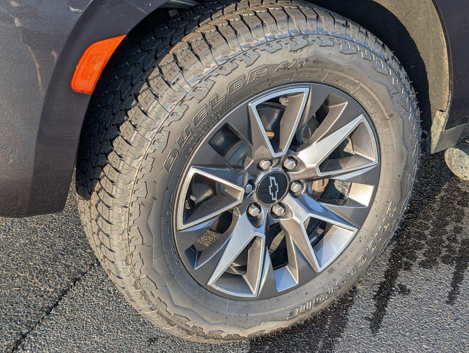 Used 2024 Dark Ash Metallic Chevrolet Z71 image 11