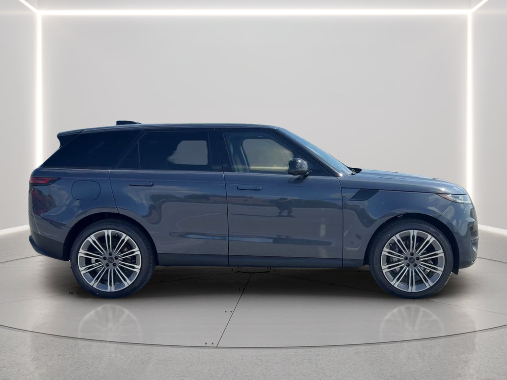 New 2026 Varesine Blue Land Rover SE image 4