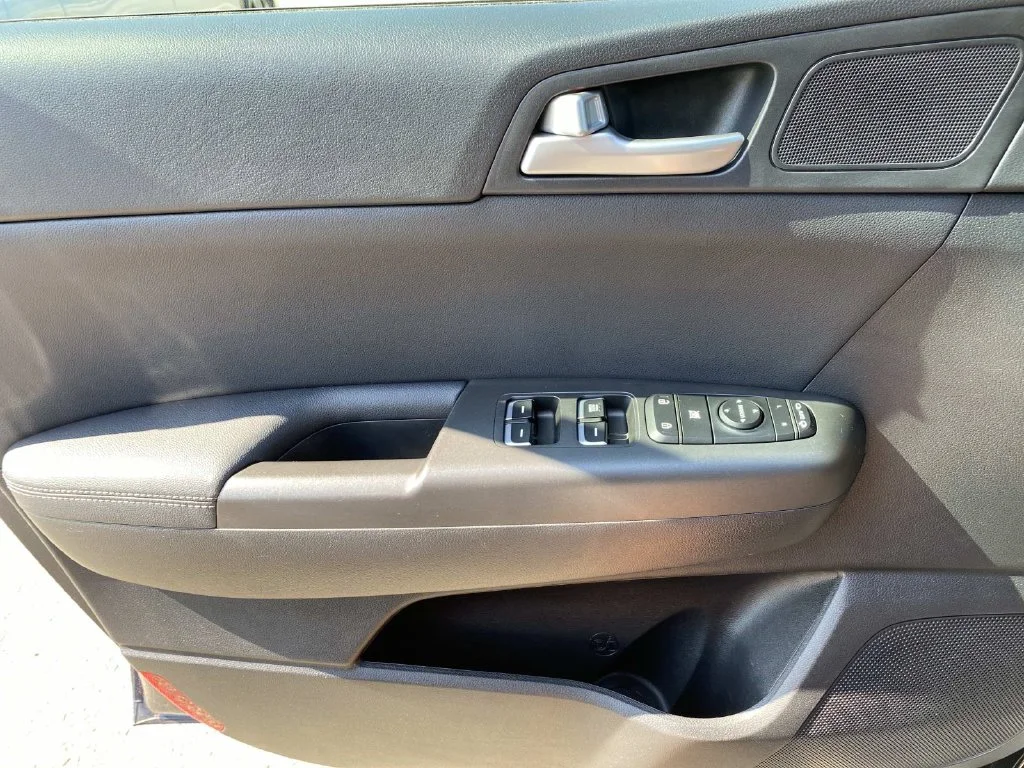 Used 2021 Blue Kia S image 23