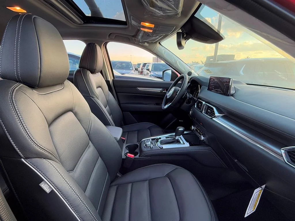 New 2025 White Mazda 2.5 S Premium Plus Package image 3