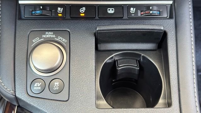 Used 2017 Atomic Silver Lexus 300h image 30