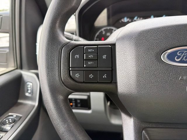 Used 2023 Oxford White Ford XLT image 25
