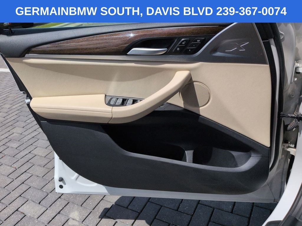 Used 2022 Alpine White BMW sDrive30i image 30