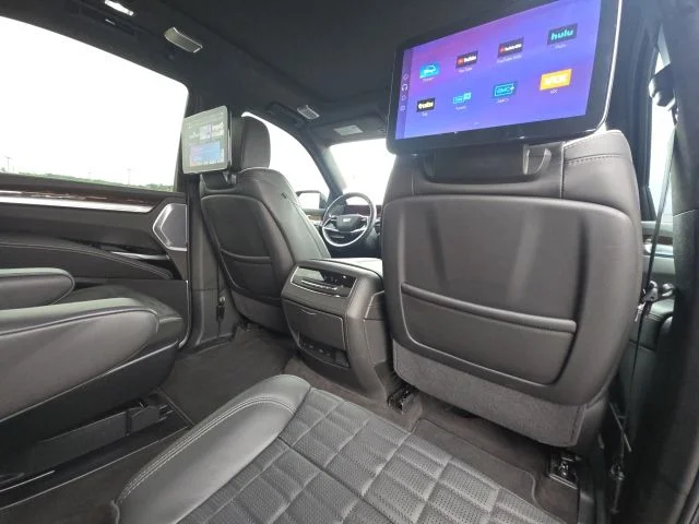 Used 2025 Black Cadillac Sport Platinum image 15