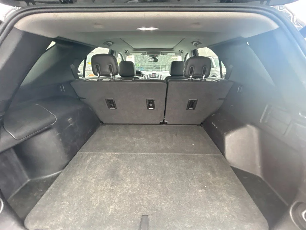 Used 2018 Gray Chevrolet Premier image 20