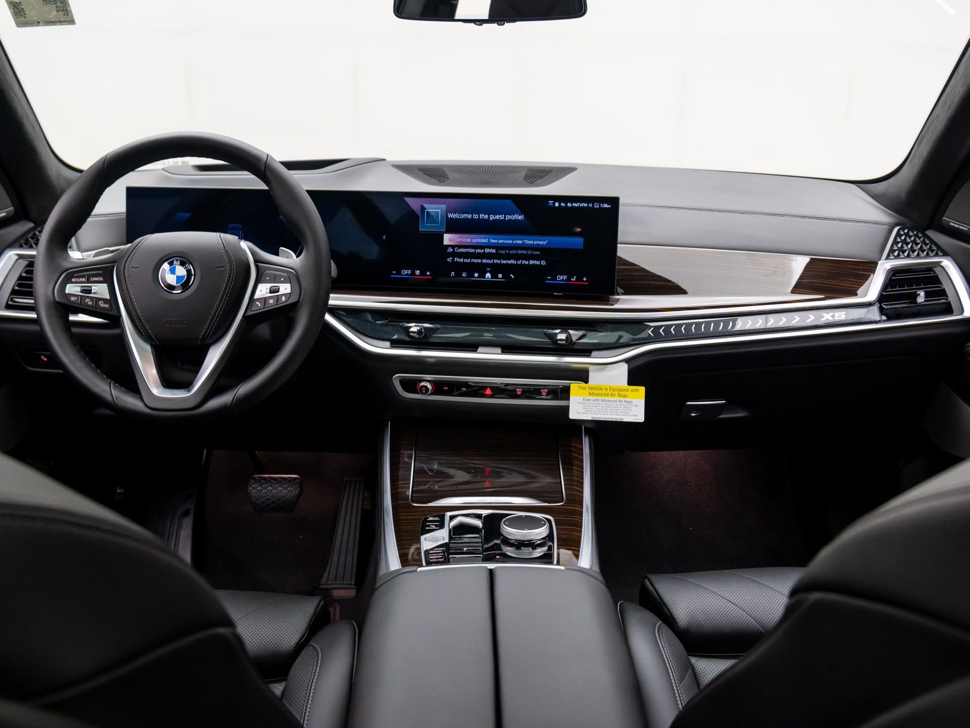 New 2026 Black Sapphire Metallic BMW xDrive40i image 10