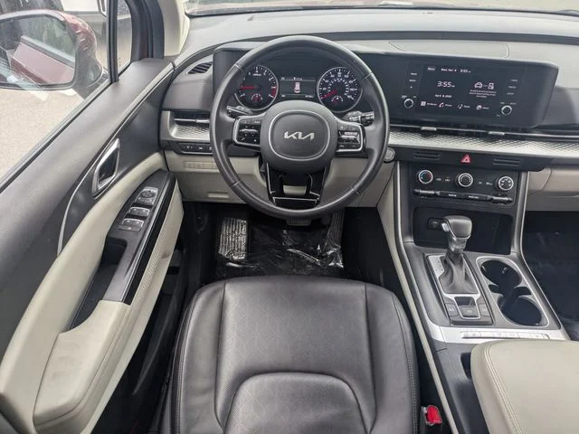 Used 2024 Red Kia LX image 13