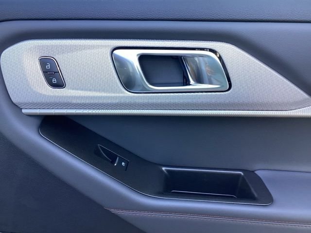 New 2026 Space White Metallic Ford Active image 22