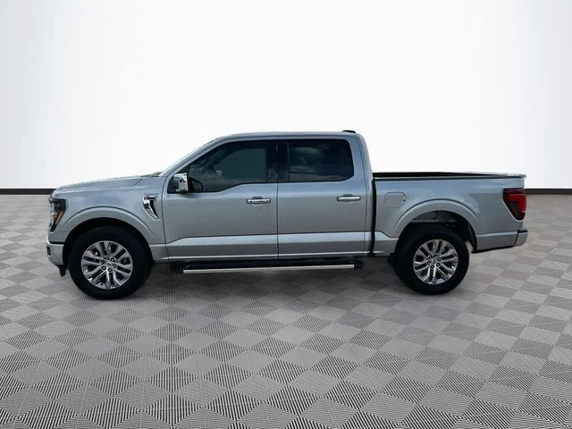 Used 2024 Silver Ford XLT image 8