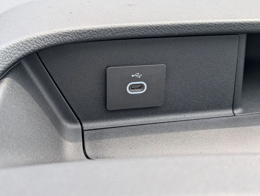 New 2026 Oxford White Ford Cargo Van image 24