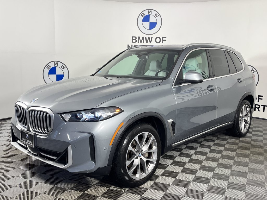 Used 2024 Gray BMW xDrive40i image 3