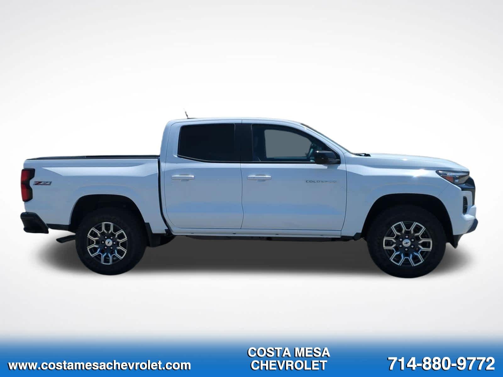 Used 2026 Summit White Chevrolet Z71 image 4