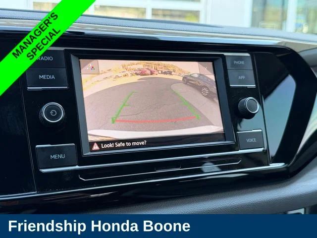 Used 2022 White Volkswagen 1.5T S image 23
