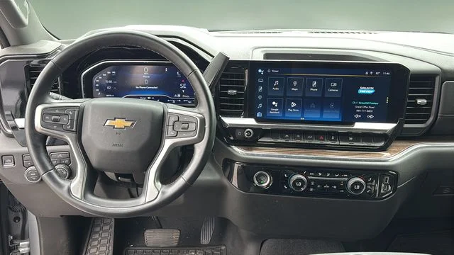 Used 2024 Gray Chevrolet LT image 10