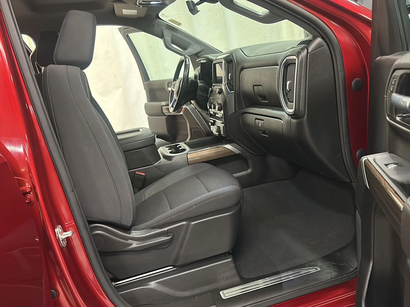 Used 2021 Cherry Red Tintcoat Chevrolet RST image 28