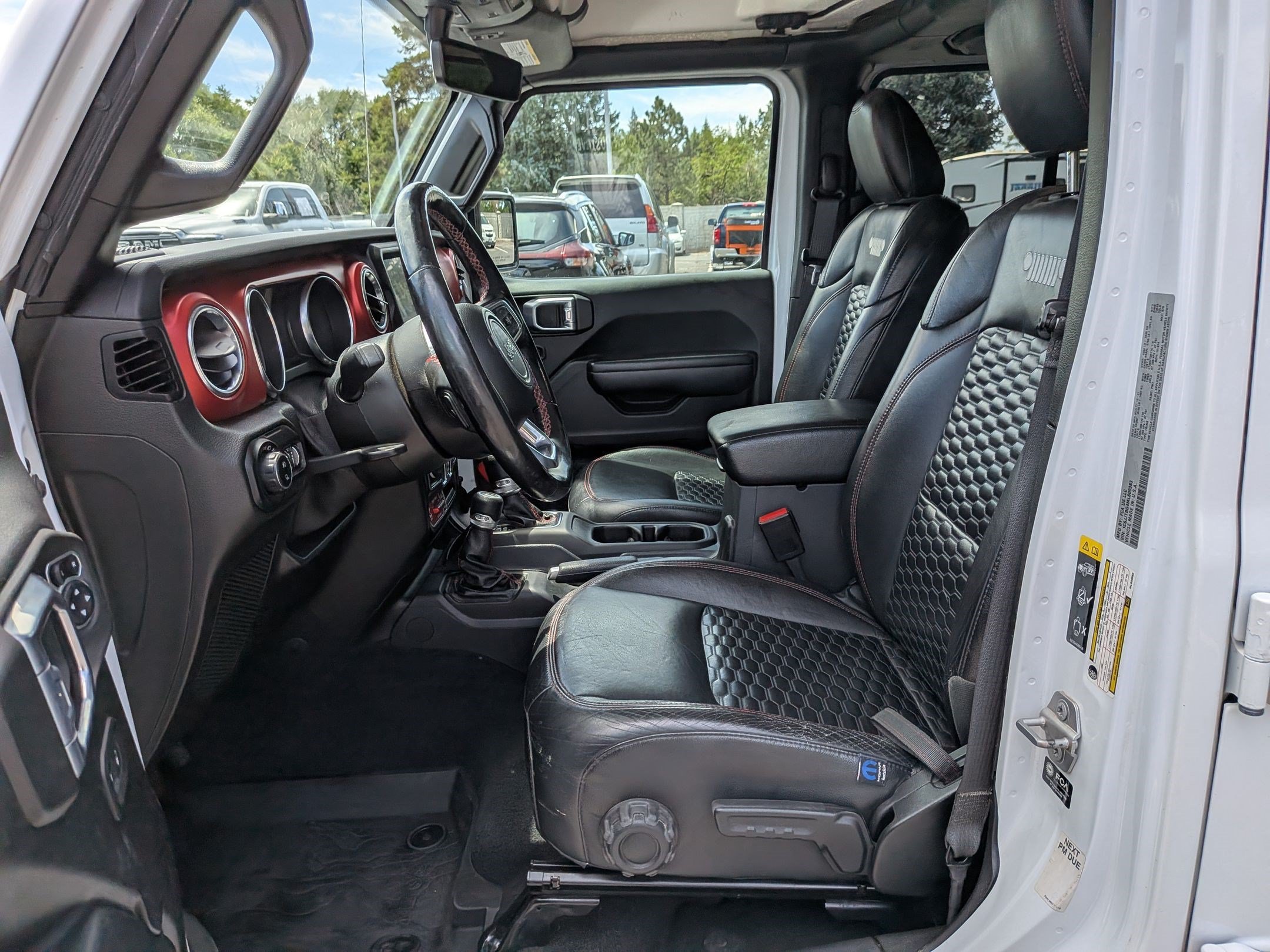 2021 Jeep Gladiator Rubicon - Photo 25
