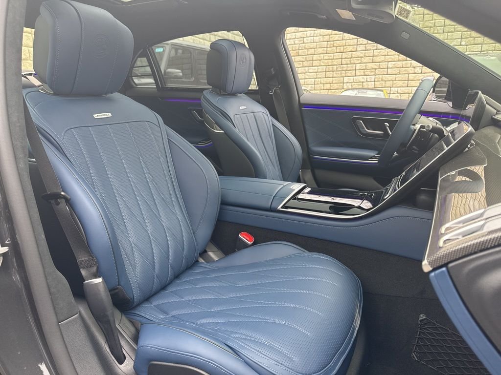 2025 Mercedes-Benz S-Class S 63 - Photo 24