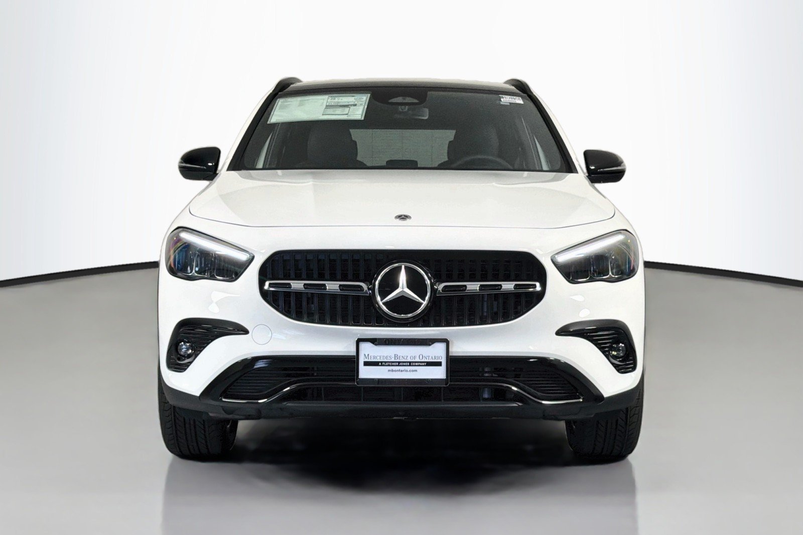 New 2026 Polar White Mercedes-Benz GLA 250 SUV image 2