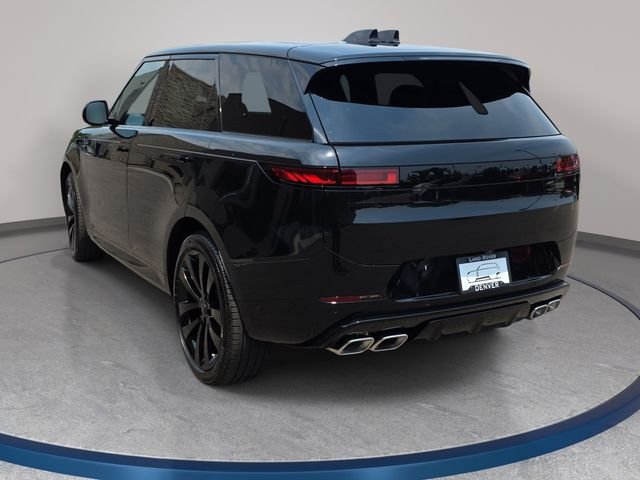 New 2026 Santorini Black Land Rover Dynamic SE image 7