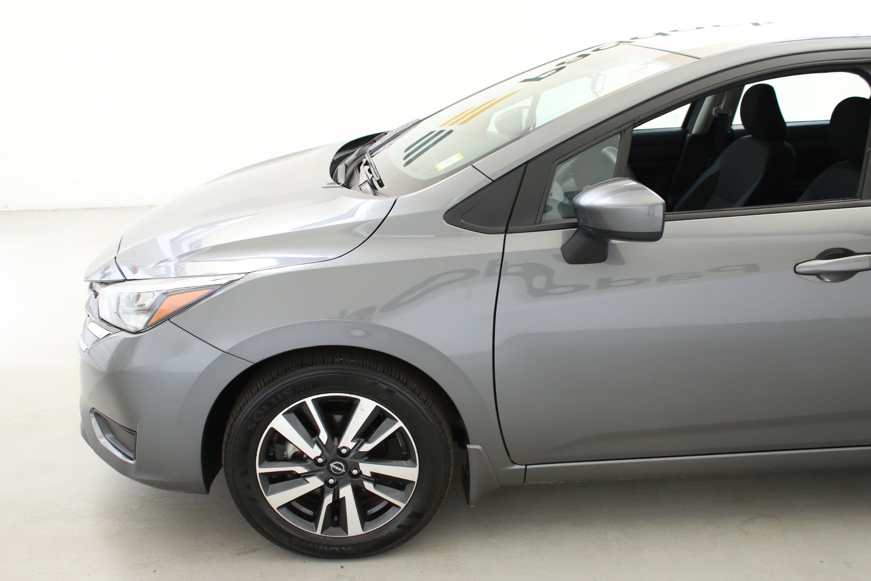 Used 2025 Gray Nissan 1.6 SV image 5