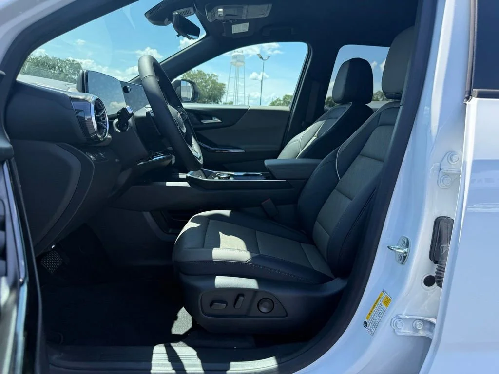2026 Chevrolet Equinox LT - Photo 15