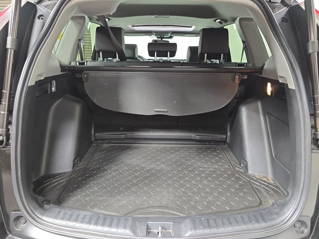 Used 2017 Black Honda Touring image 25