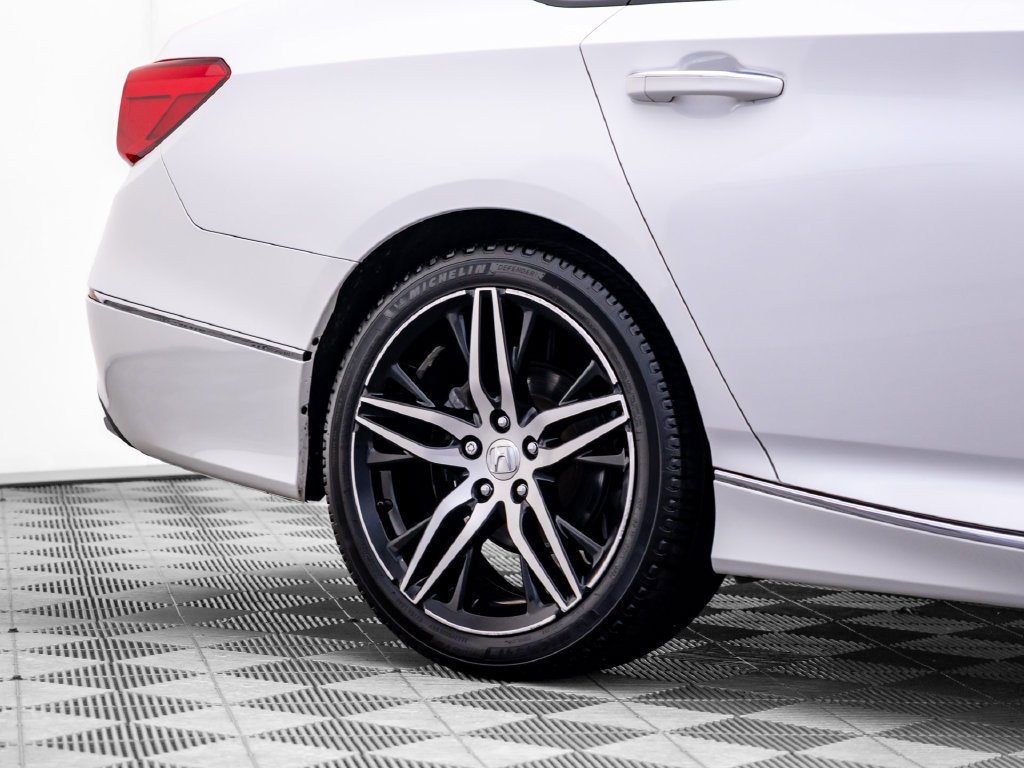 Certified Used 2022 Platinum White Pearl Honda Touring image 37