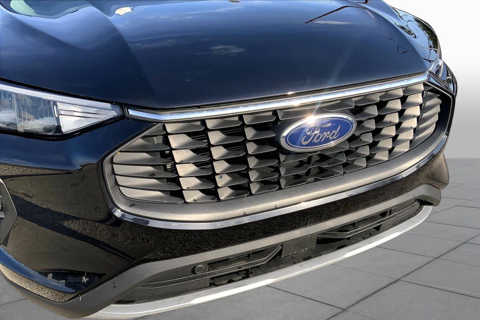 Used 2025 Agate Black Ford PHEV image 53