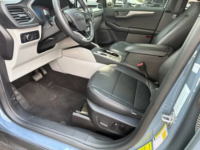 Used 2024 Blue Ford Active image 9