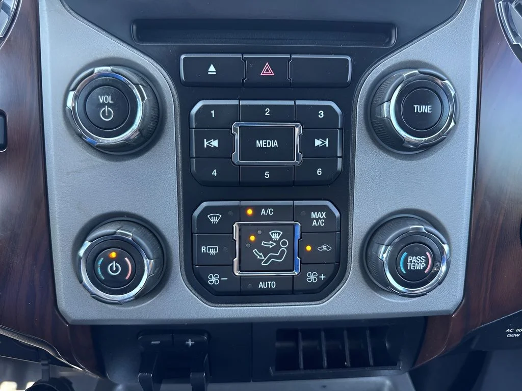 Used 2016 Gray Ford Lariat image 19