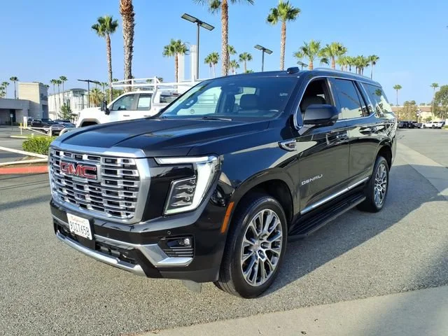 Used 2025 Onyx Black GMC Denali image 7