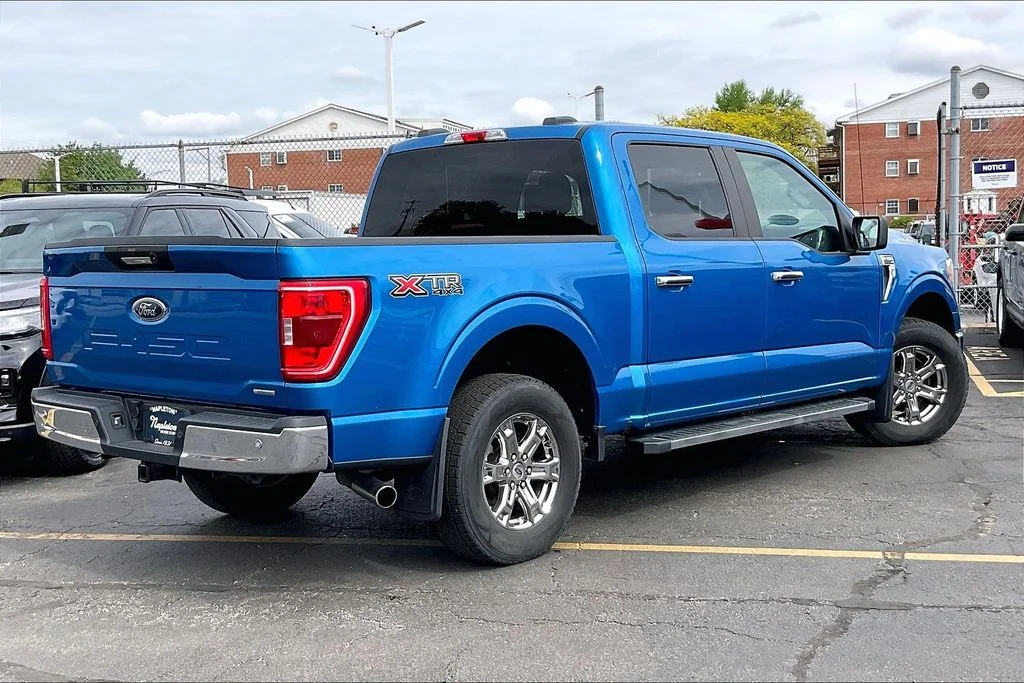 Used 2021  Ford XLT image 11