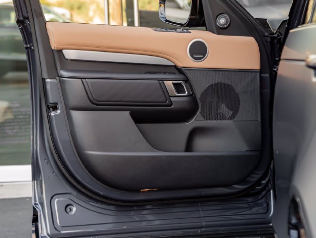 New 2026 Varesine Blue Land Rover Tempest Edition image 12