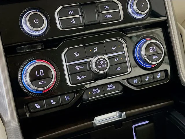 Used 2021 Blue GMC Denali image 20