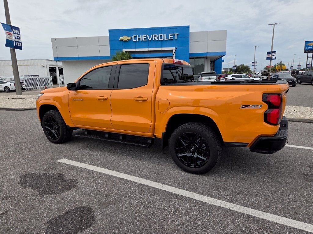 2025 Chevrolet Colorado Z71 - Photo 12