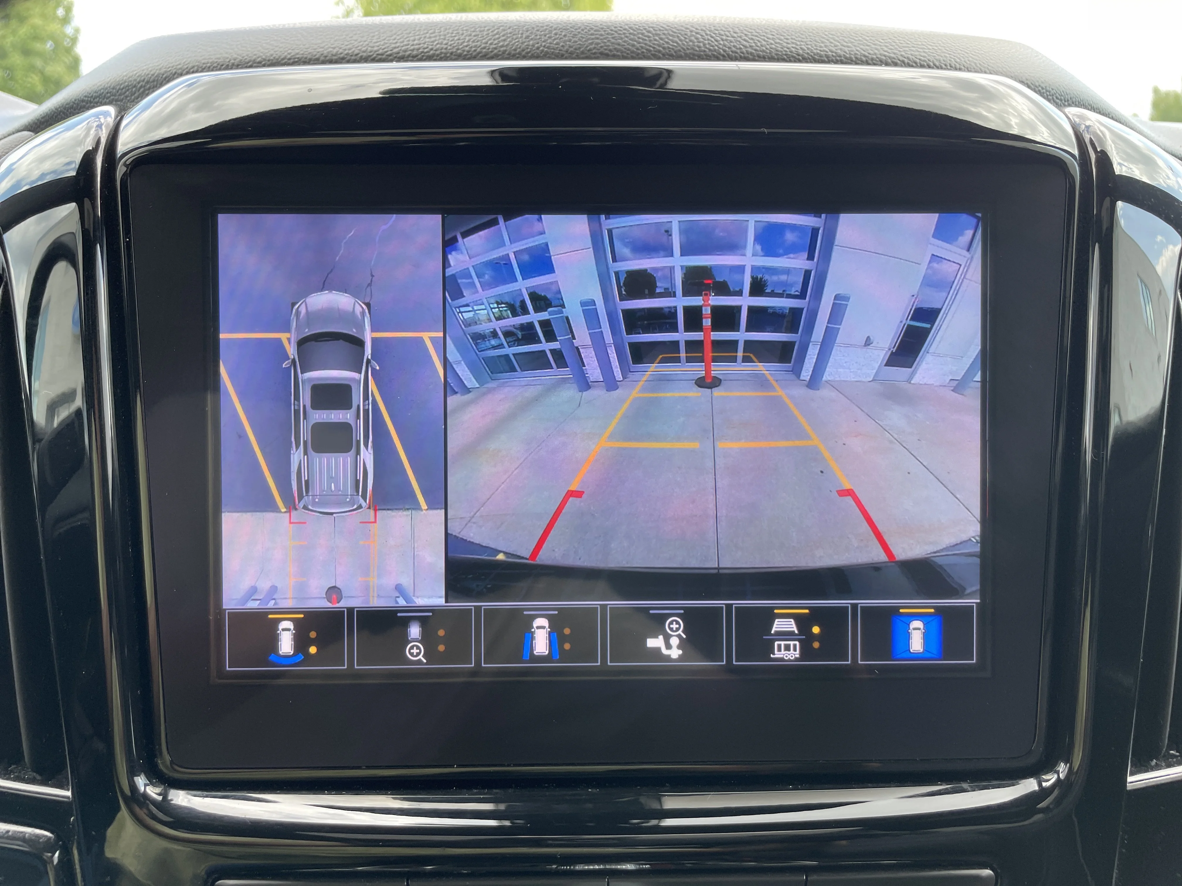 Used 2022 Mosaic Black Metallic Chevrolet Premier image 34