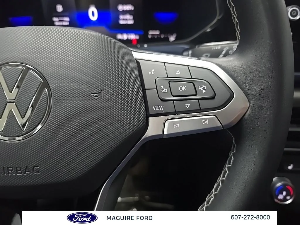 Used 2022  Volkswagen 1.5T SE image 24